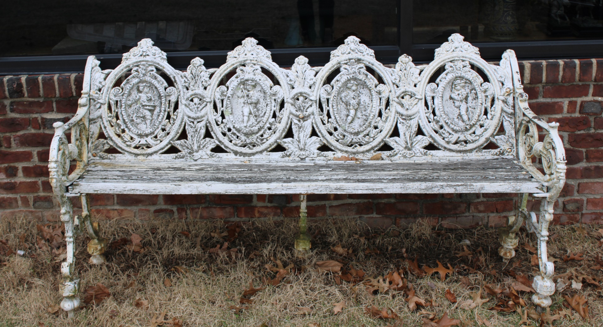 LARGE & ORNATE ANTIQUE CAST IRON