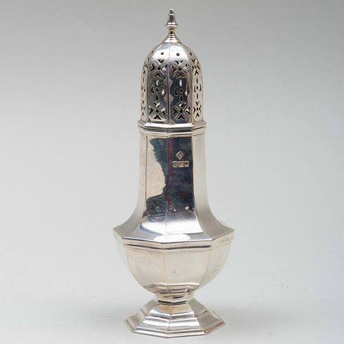 EDWARD VII SILVER CASTER IN A FITTED 3b82ee