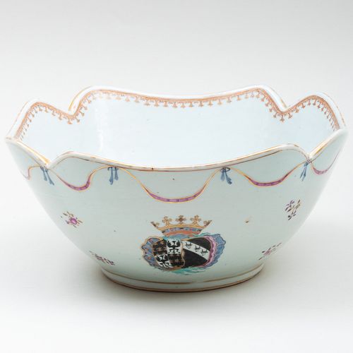CHINESE EXPORT PORCELAIN ARMORIAL 3b8323