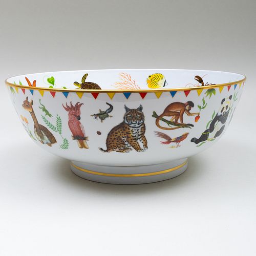 LYNN CHASE PORCELAIN CENTERBOWL IN THE