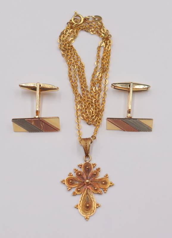 JEWELRY. ITALIAN GOLD JEWELRY GROUPING.