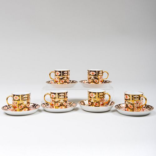 SET OF ROYAL CROWN DERBY PORCELAIN 3b8603