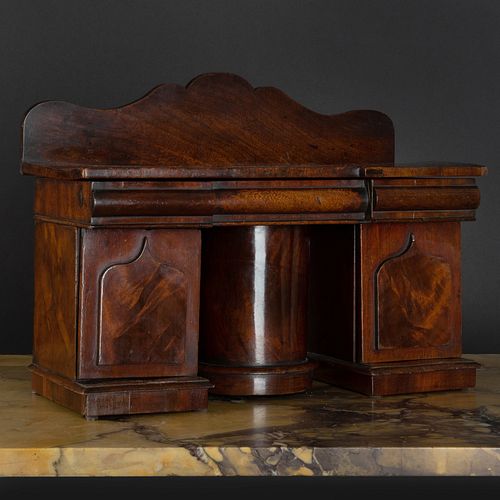 MINIATURE VICTORIAN MAHOGANY SIDEBOARD 3b868a