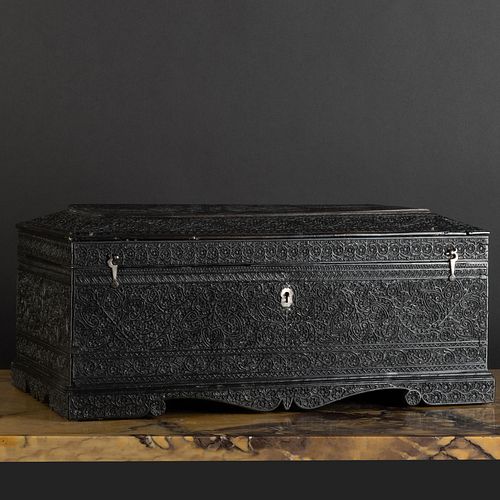 ANGLO-INDIAN CARVED EBONY CASKETOpening