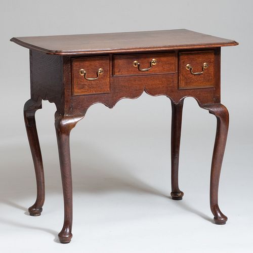 GEORGE II OAK DRESSING TABLE27 3b88d7