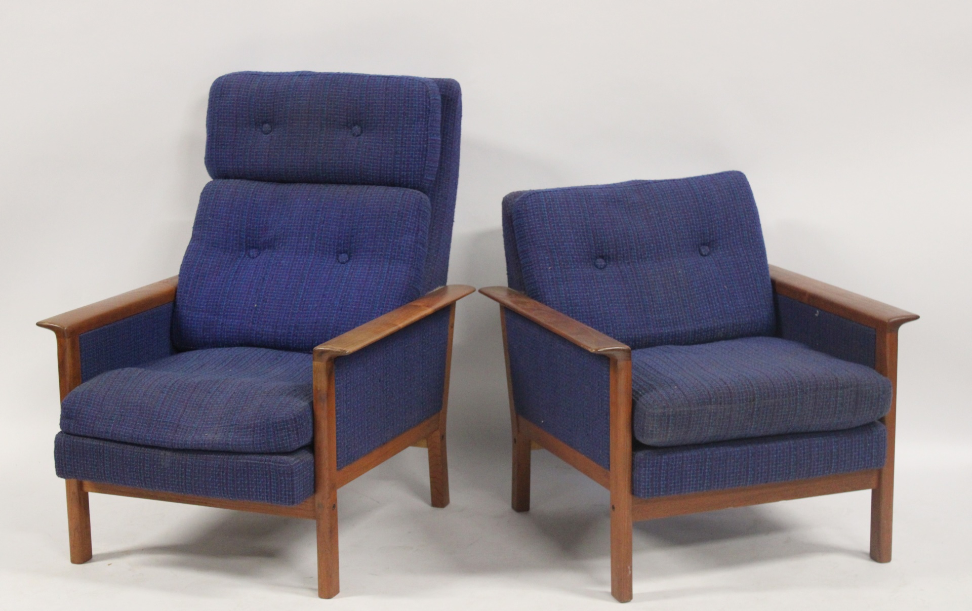 2 MIDCENTURY MODERN UPHOLSTERED 3b8a56