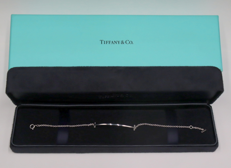 JEWELRY. TIFFANY & CO. 18KT GOLD