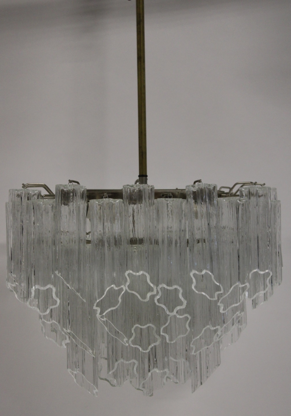 LARGE MIDCENTURY CAMER CHANDELIER  3b8ce0