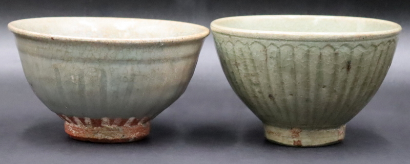  2 CHINESE MING CELADON CRACKLE 3b8d40