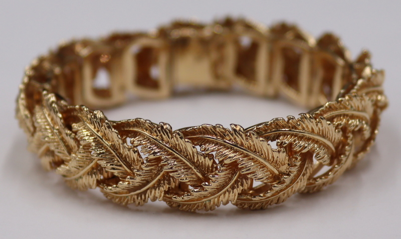 JEWELRY. 14KT GOLD ARTICULATED