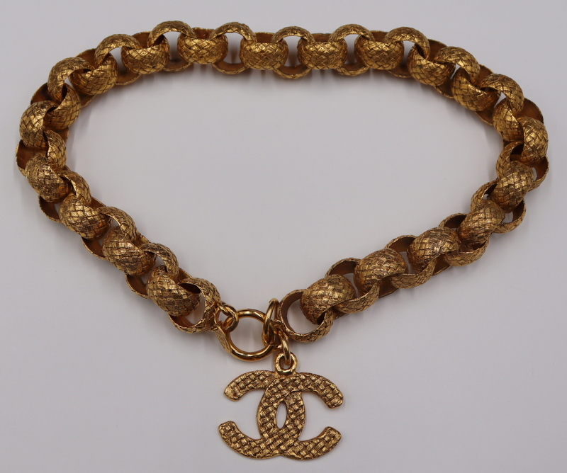 JEWELRY. VINTAGE CHANEL CHAIN LINK