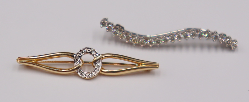 JEWELRY. GOLD AND DIAMOND BROOCH