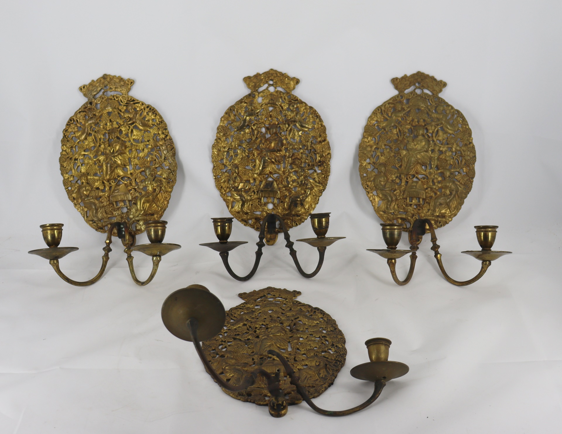 4 ANTIQUE ORNATE GILT BRONZE SCONCES  3b8fdc