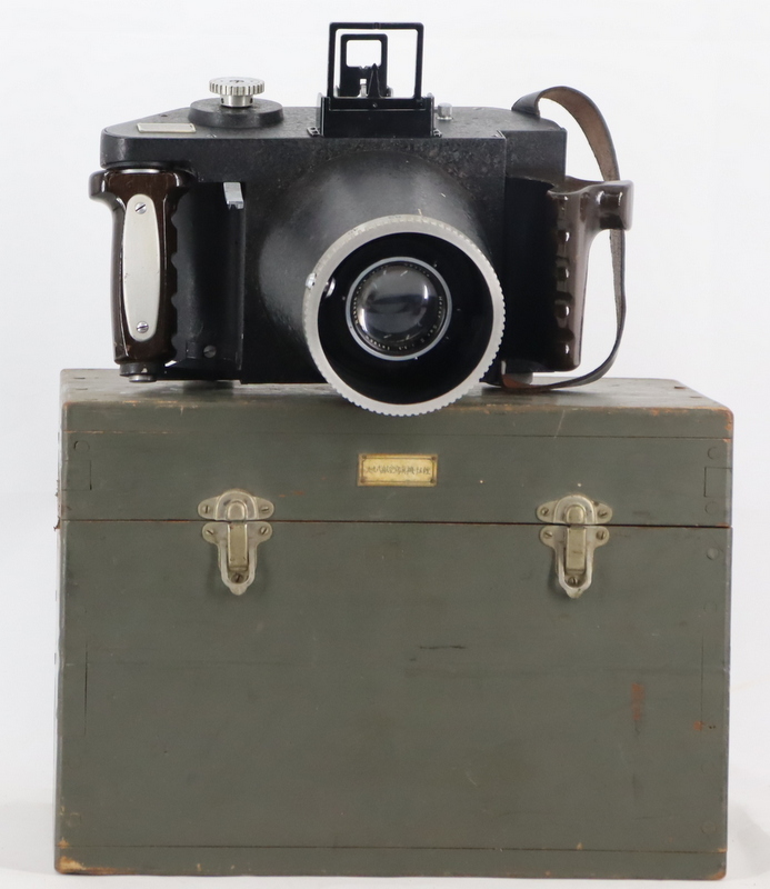 MILITARIA. CASED WWII JAPANESE