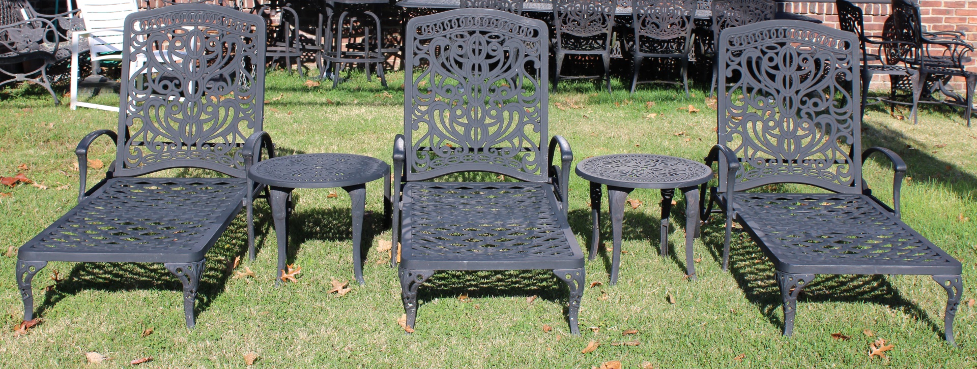 3 VINTAGE PATINATED IRON CHAISES 3b90ad