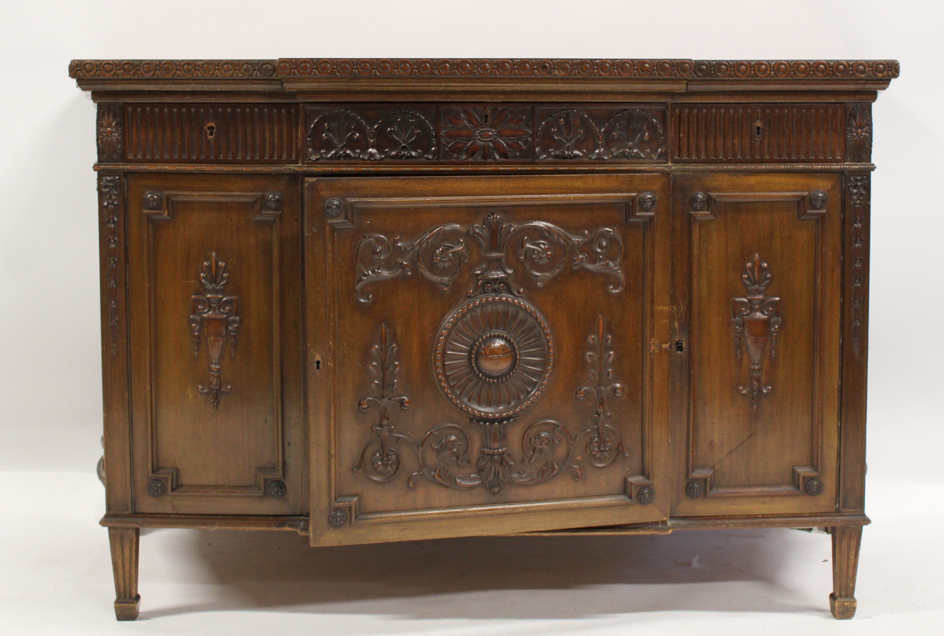 ANTIQUE FINELY CARVED MAHOGANY