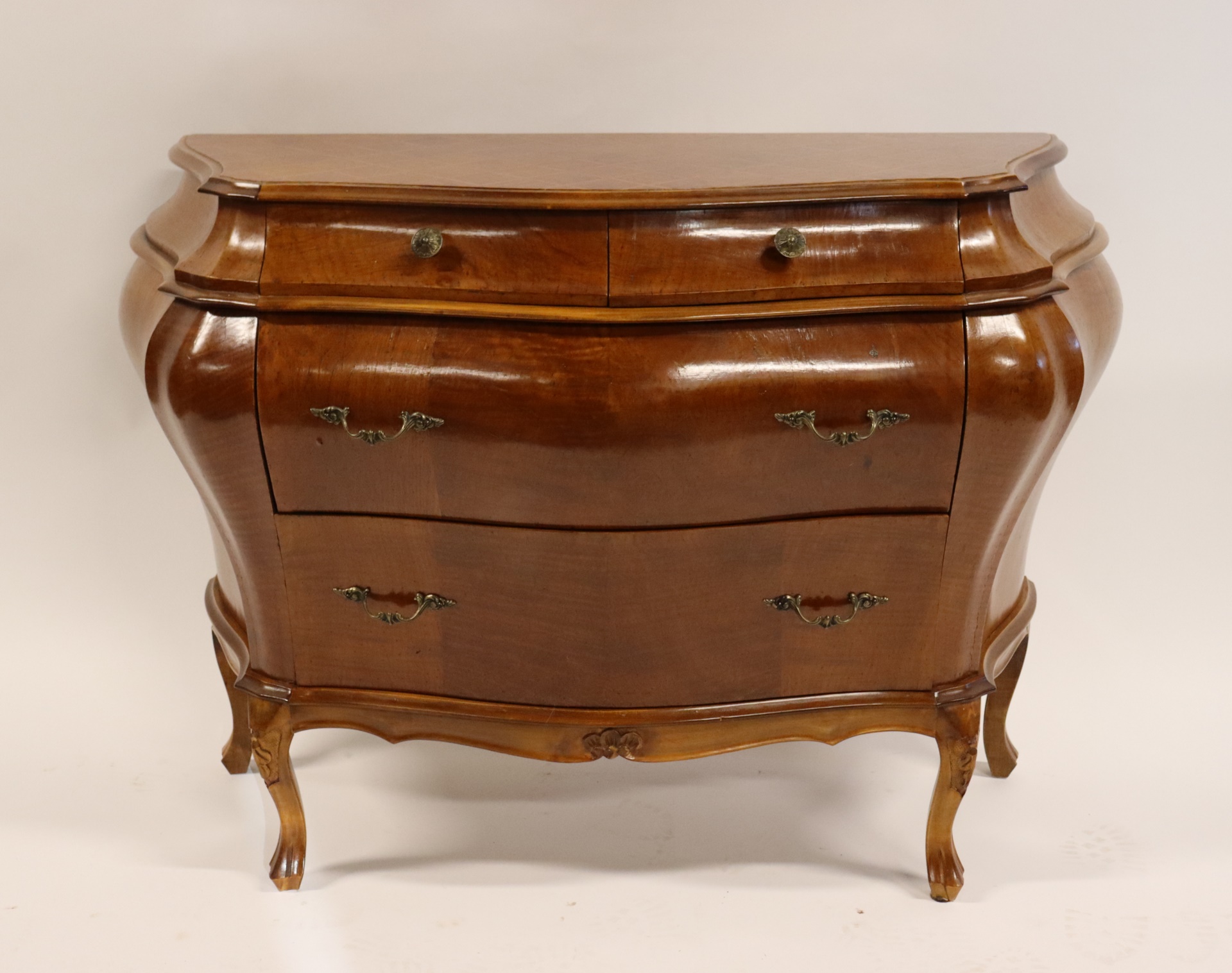 VINTAGE ITALIAN PARQUETRY TOP COMMODE  3b90d9