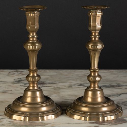 PAIR OF FRENCH BRASS CANDLESTICKS 3b91b0