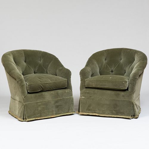 PAIR OF GREEN VELVET TUFTED UPHOLSTERED 3bb920