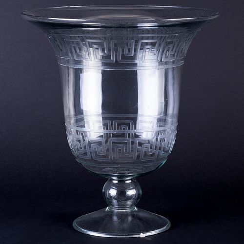 LARGE ETCHED GLASS URN WITH A GREEK 3bb97c