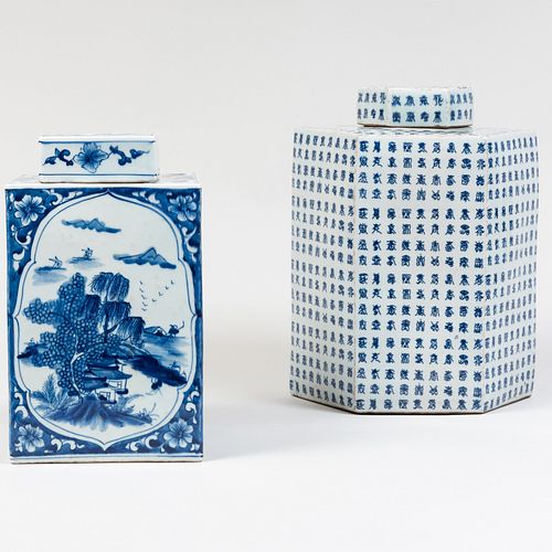 TWO CHINESE BLUE AND WHITE PORCELAIN 3bba1d