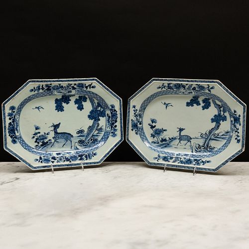 PAIR OF CHINESE EXPORT BLUE AND