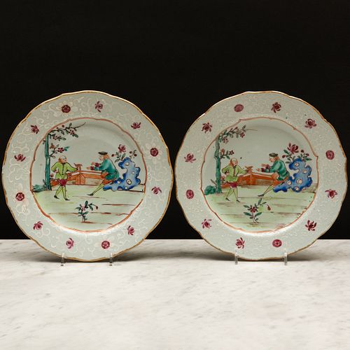 PAIR OF CHINESE EXPORT PORCELAIN