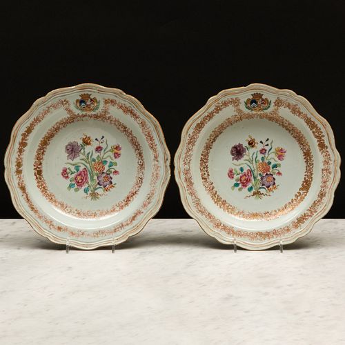 PAIR OF CHINESE EXPORT FAMILLE