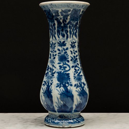 CHINESE EXPORT BLUE AND WHITE PORCELAIN 3bbccf