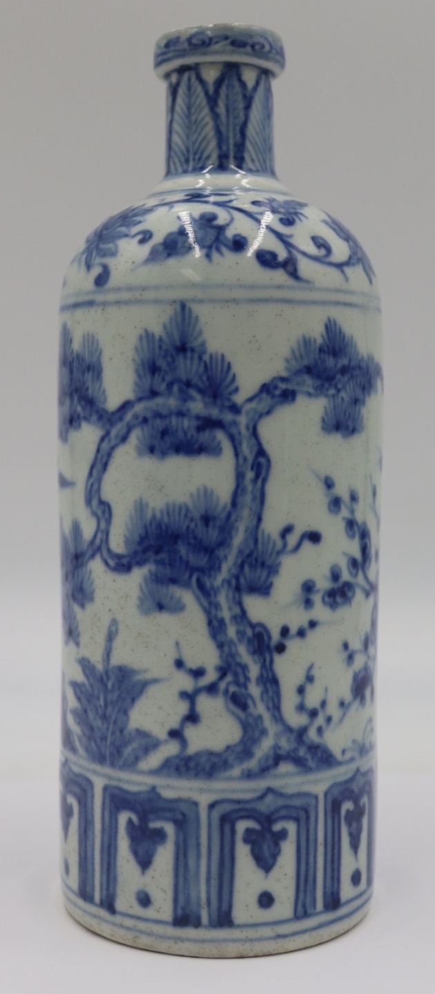 CHINESE BLUE AND WHITE BALUSTER 3bbe5e