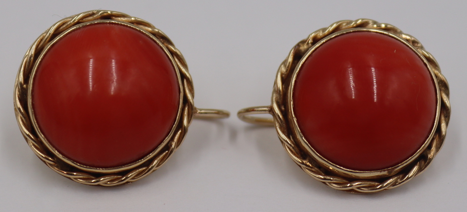 JEWELRY 14KT GOLD AND CORAL CABOCHON 3bc003