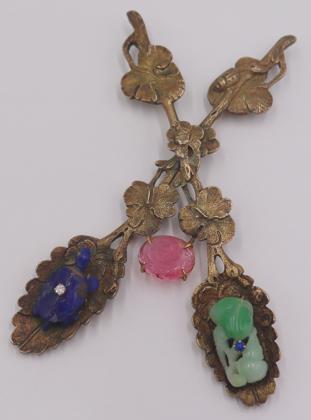 JEWELRY. UNUSUAL CARVED GEM AND