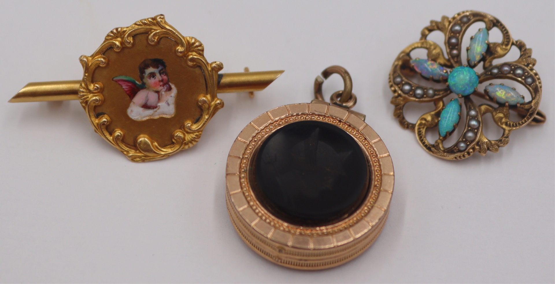 JEWELRY. ANTIQUE JEWELRY GROUPING. Includes