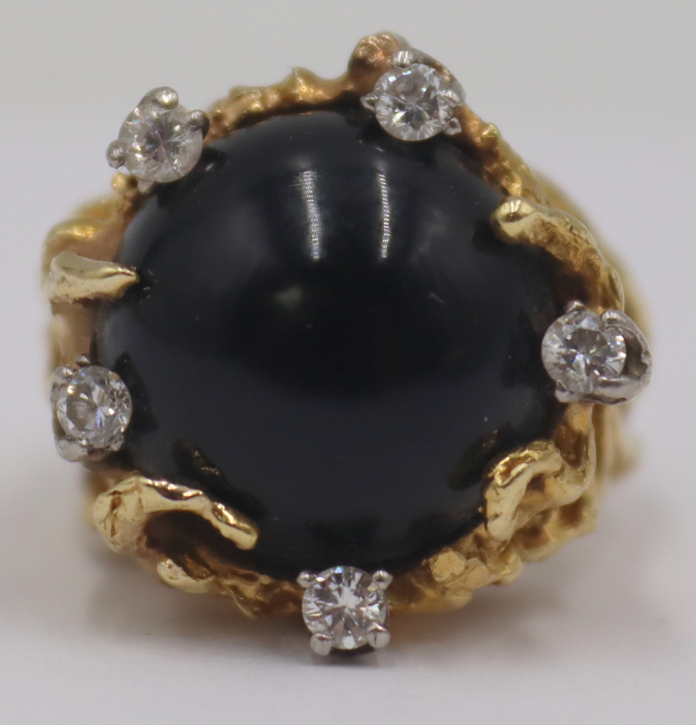 JEWELRY. 18KT GOLD ONYX AND DIAMOND