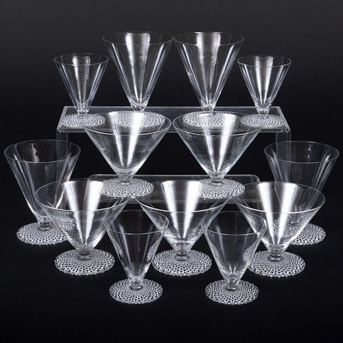 SET OF LALIQUE GLASS STEMWARE IN 3bc0ac