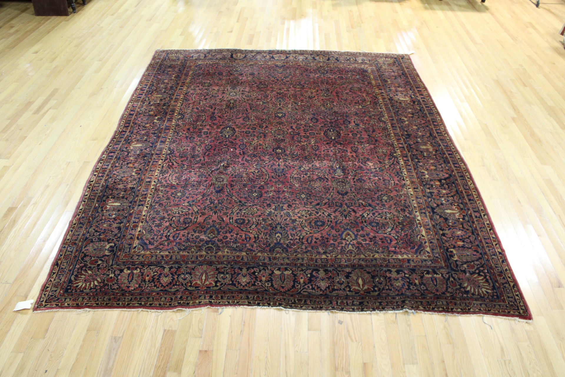 ANTIQUE AND FINELY HAND WOVEN SAROUK 3bc260