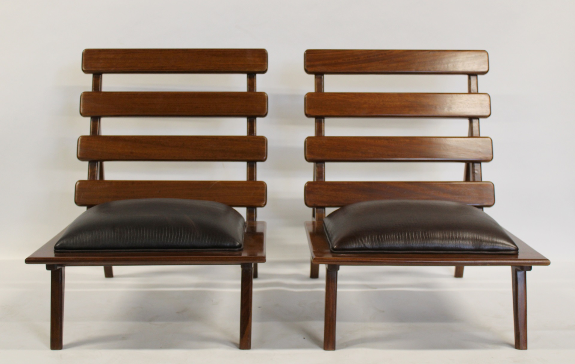 A PAIR OF MIDCENTURY STYLE WOOD 3bc280
