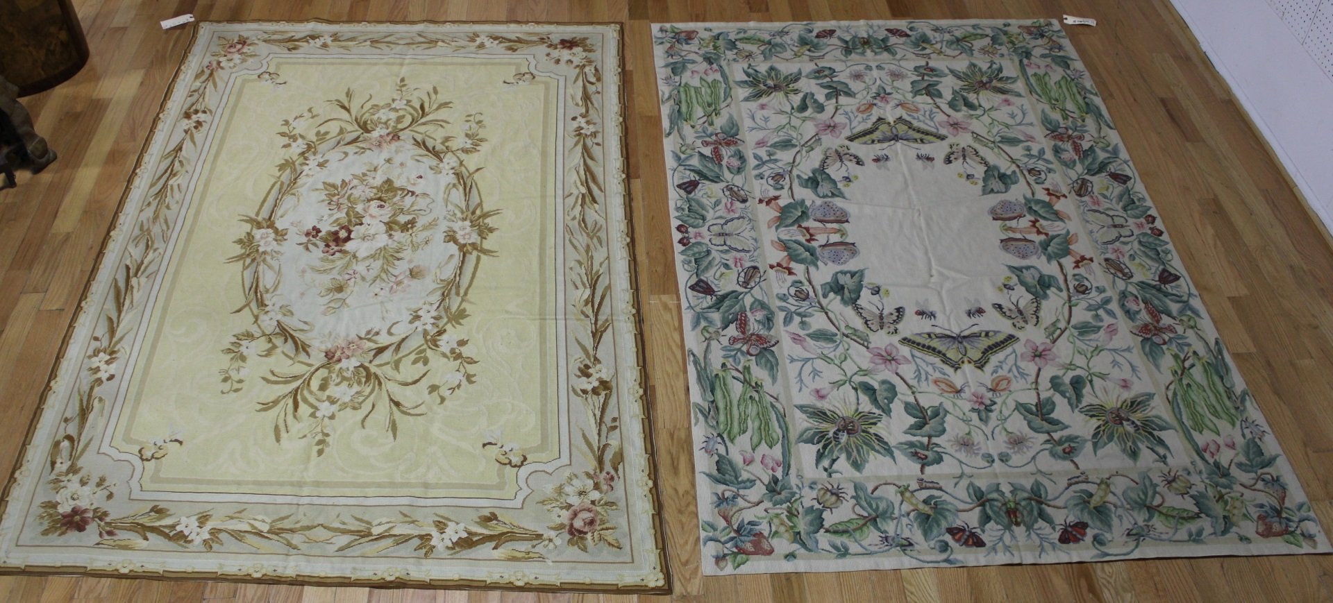 2 VINTAGE AUBUSSON STYLE NEEDLEPOINTS 3bc46b