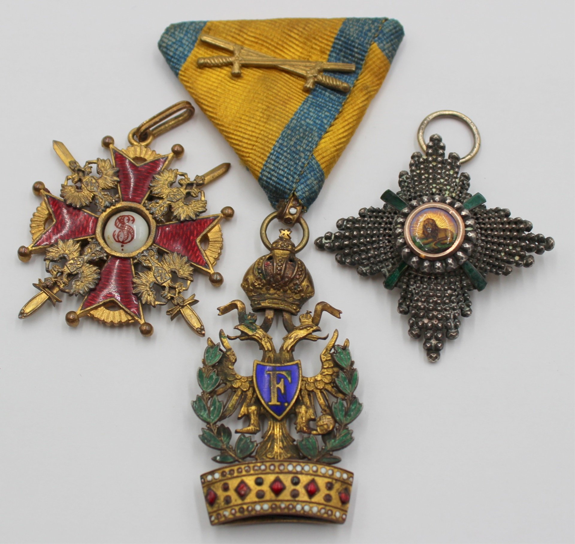 MILITARIA. IMPERIAL RUSSIAN AND