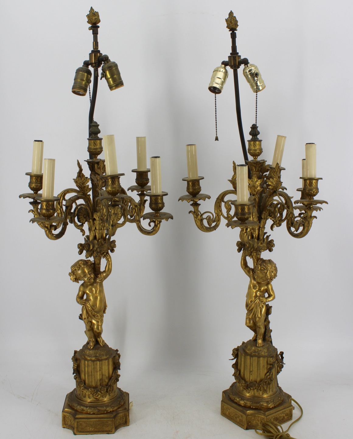 A FINE PAIR OF 19TH CENTURY GILT 3bc649