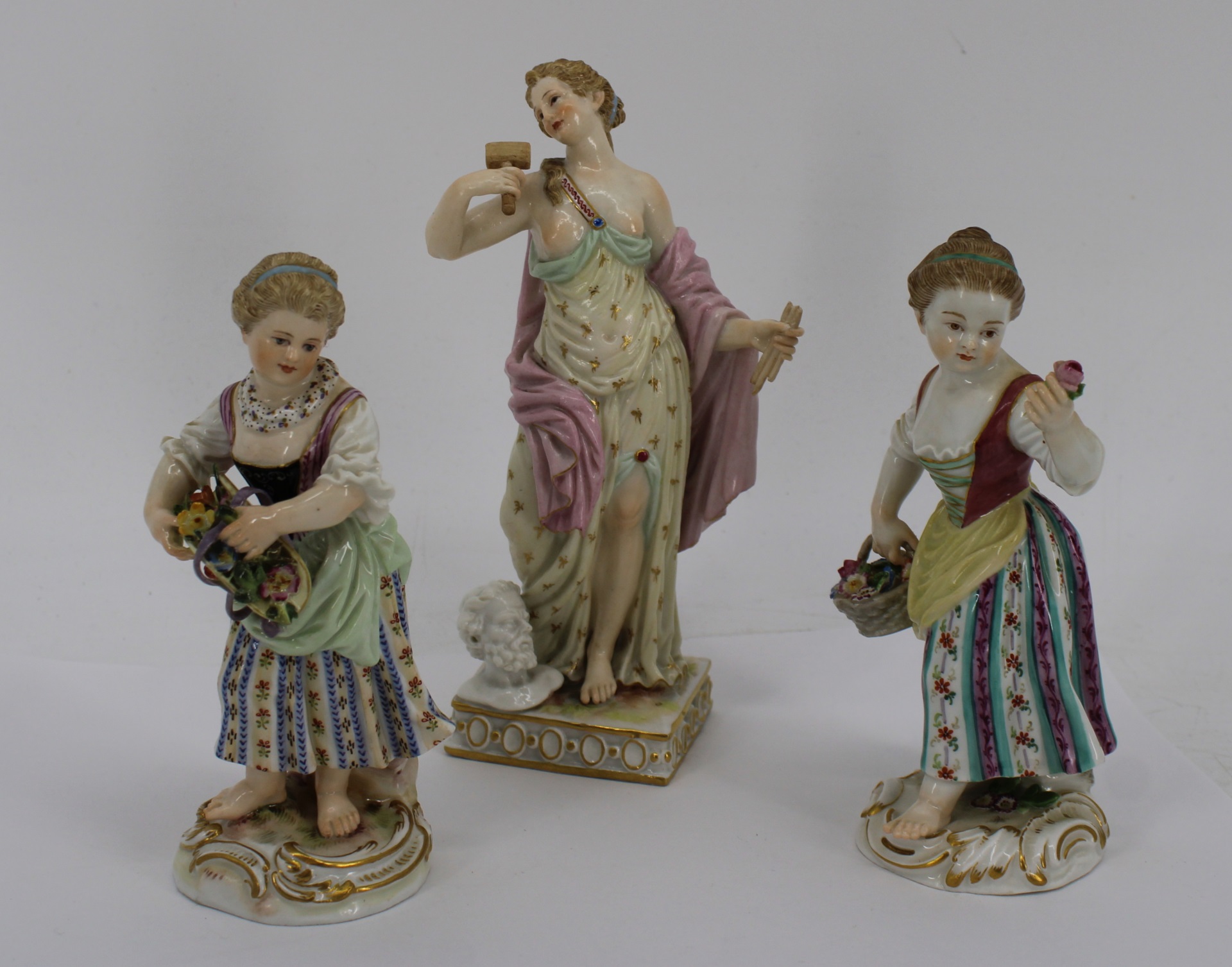 MEISSEN LOT OF 3 PORCELAIN FIGURES  3bc663