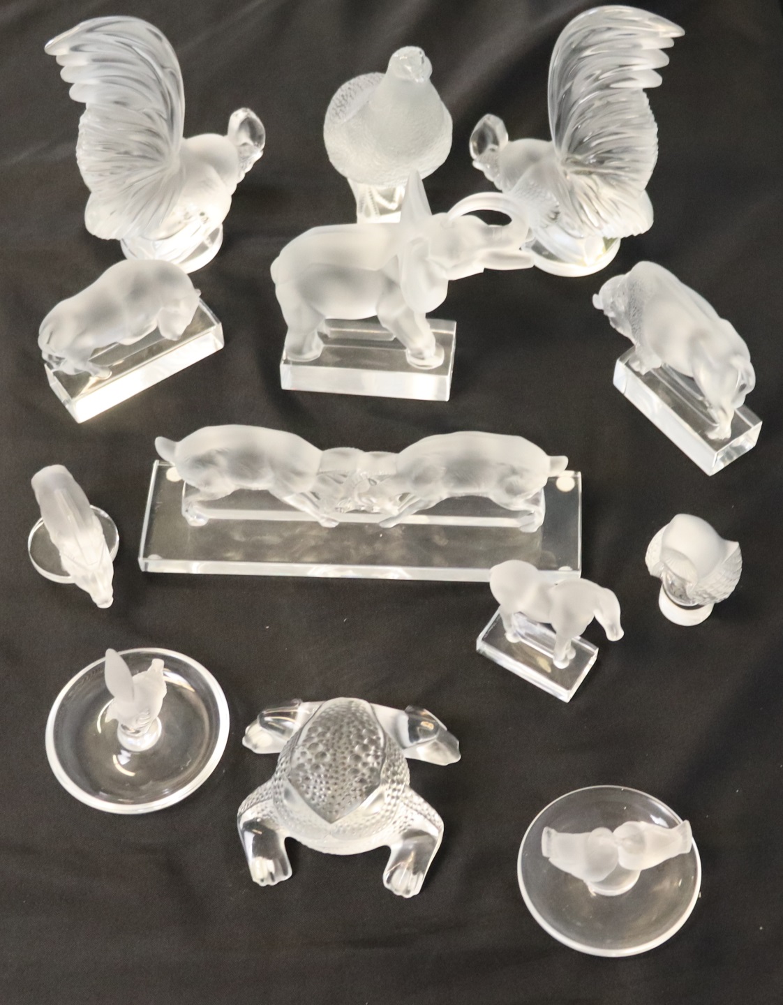 GROUPING OF LALIQUE ANIMALS. Includes