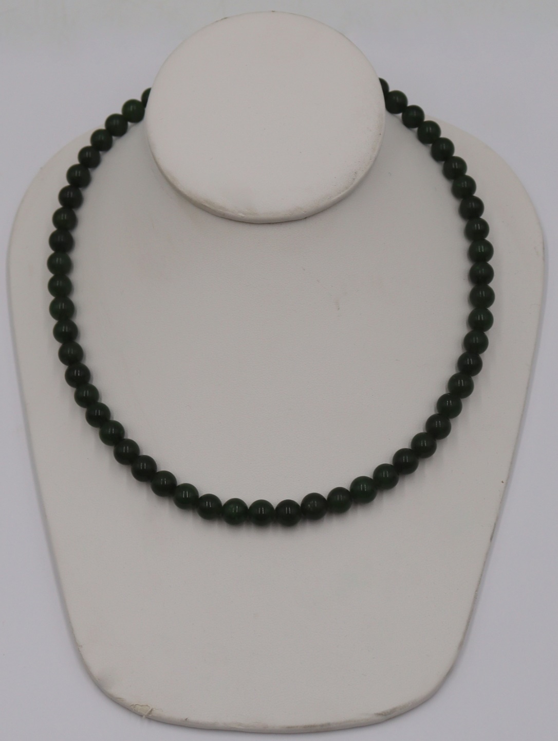 JEWELRY. NEPHRITE? JADE BEADED