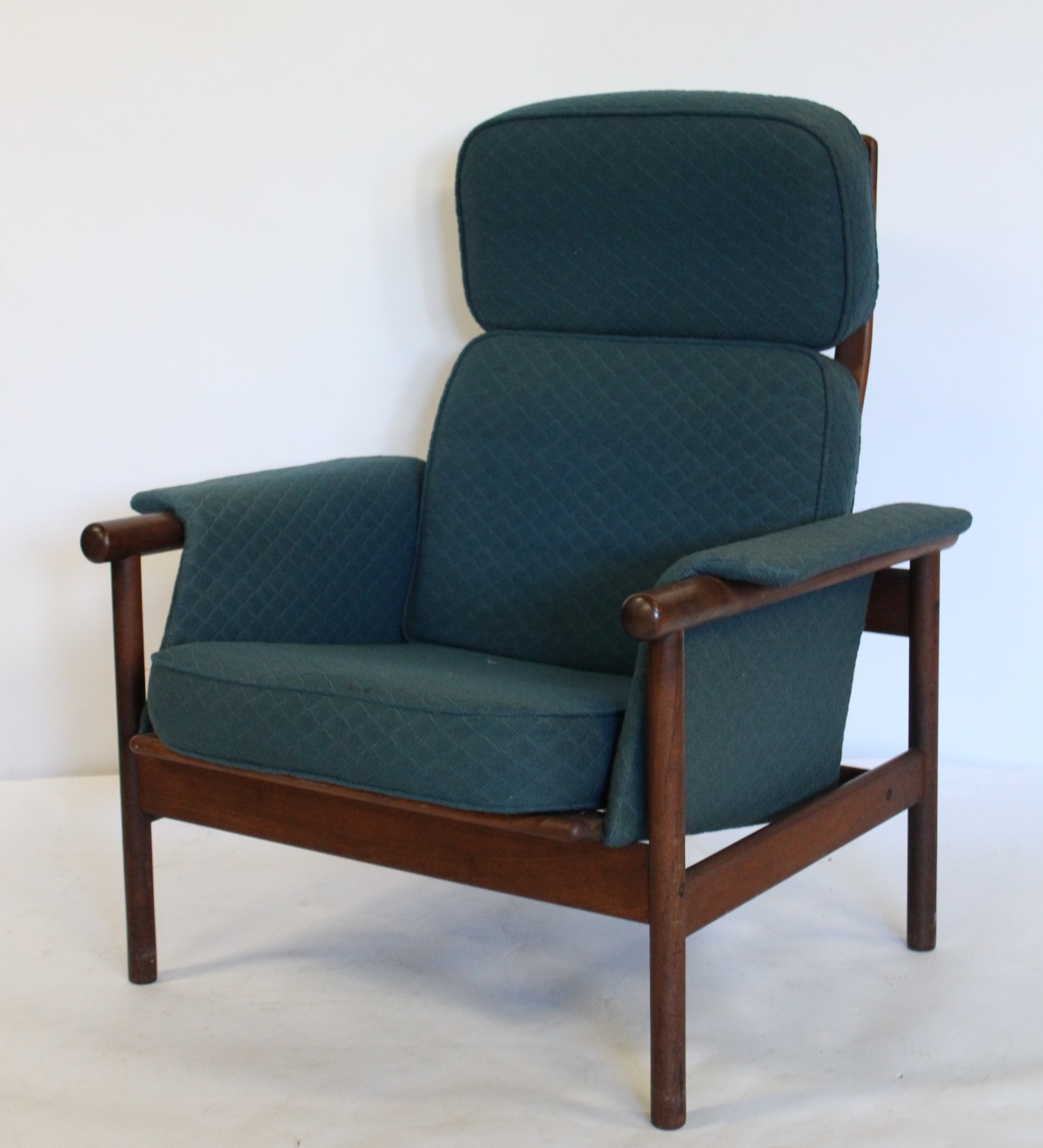 MIDCENTURY DANISH MODERN UPHOLSTERED