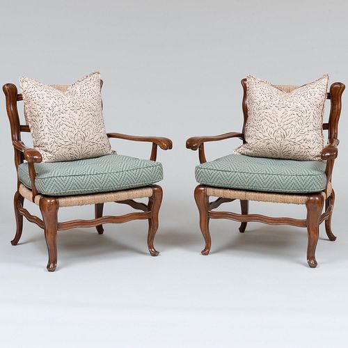 PAIR OF LOUIS XV STYLE PROVINCIAL 3bc810