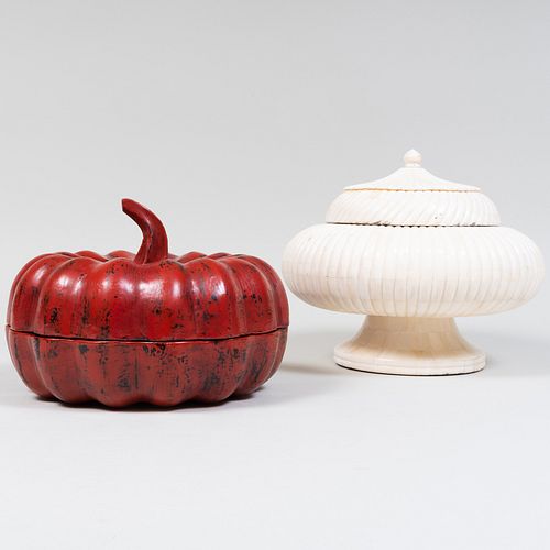 JAPANESE RED LACQUER GOURD FORM