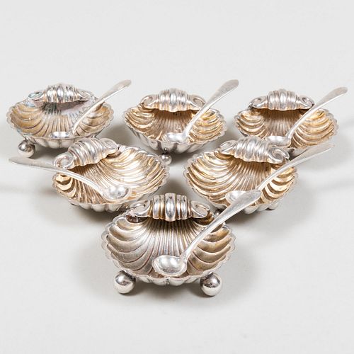SET OF FOUR ENGLISH SILVER SHELL 3bc888