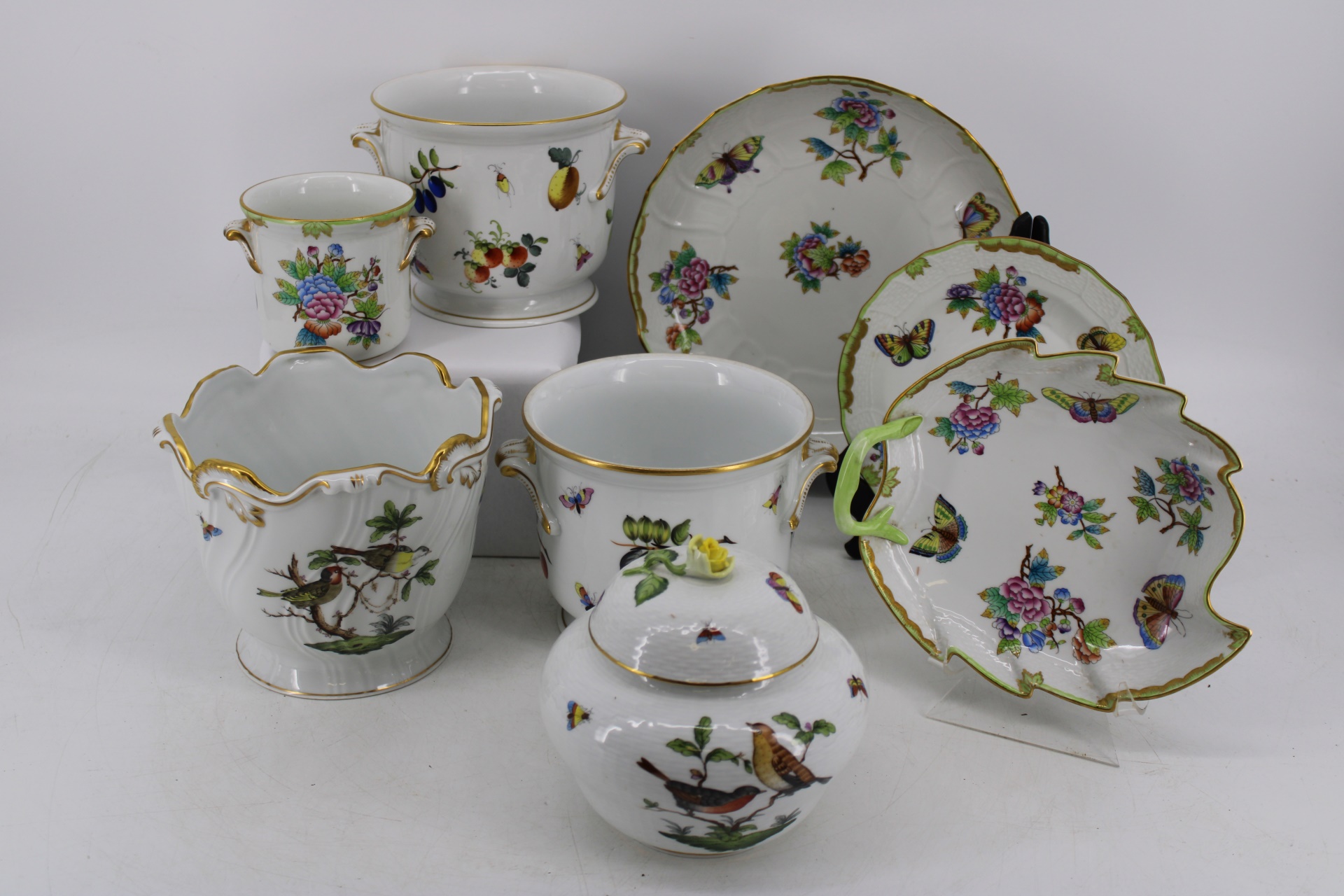 GROUPING OF HEREND PORCELAIN included