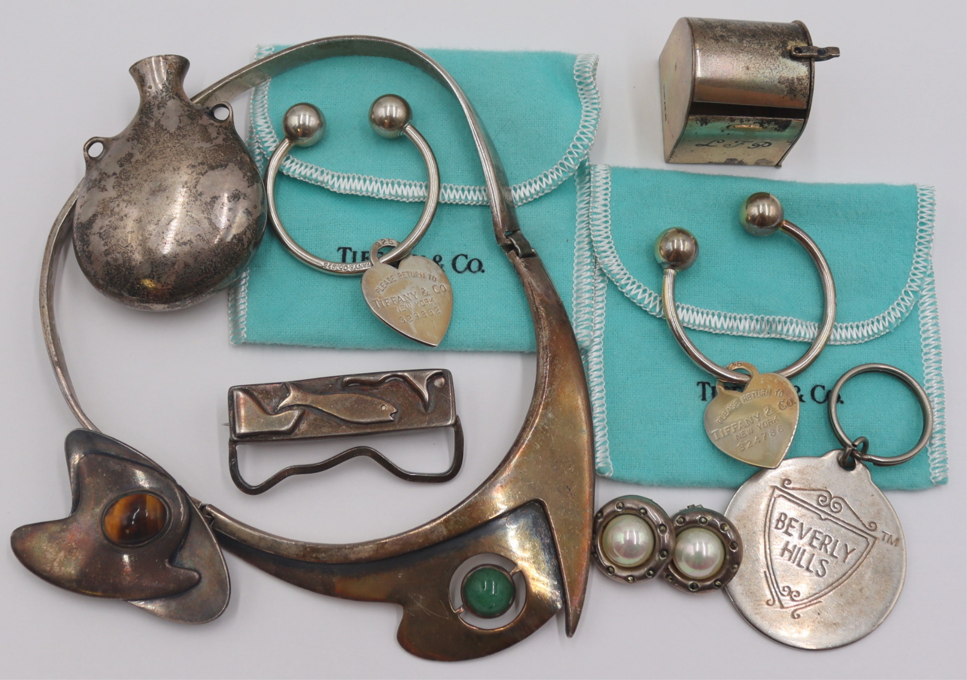 JEWELRY. SILVER JEWELRY AND OBJECTS