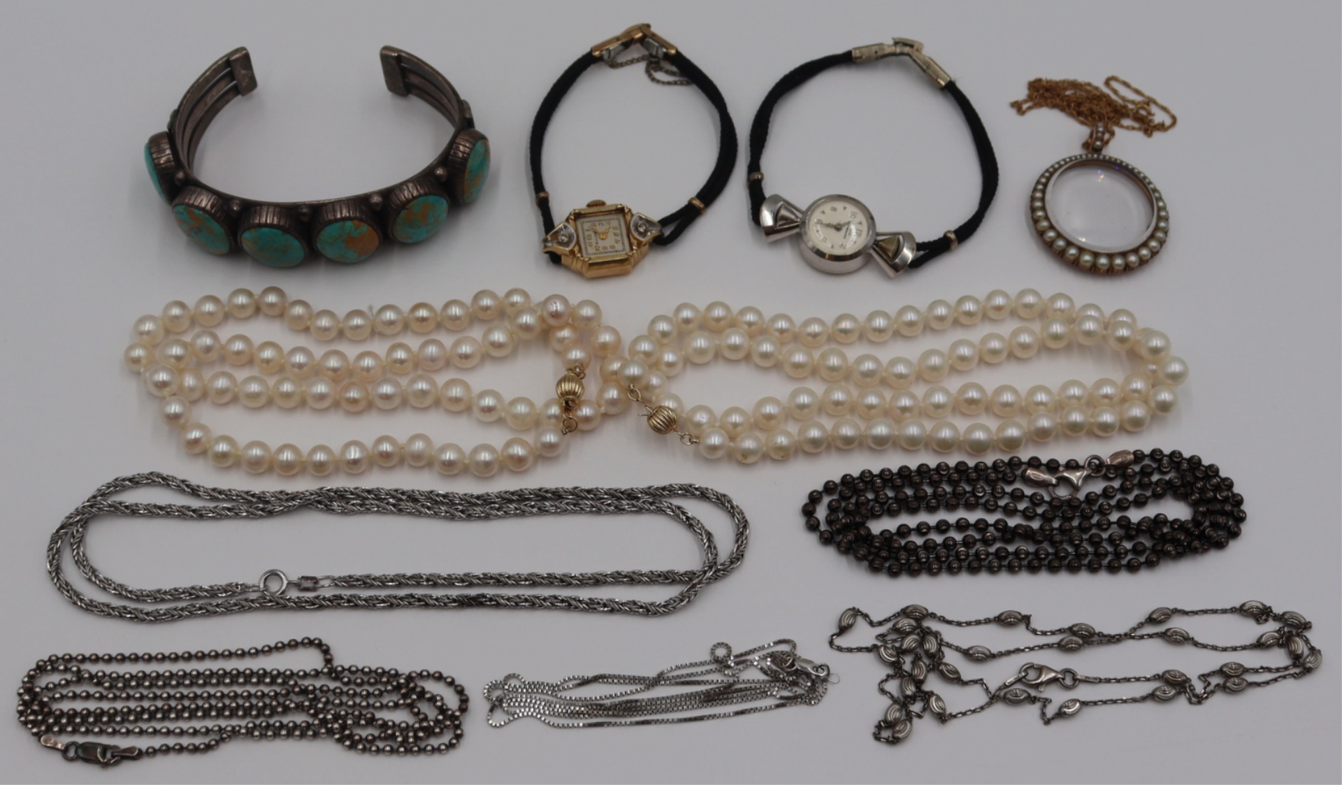 JEWELRY. ASSORTED GOLD AND SILVER